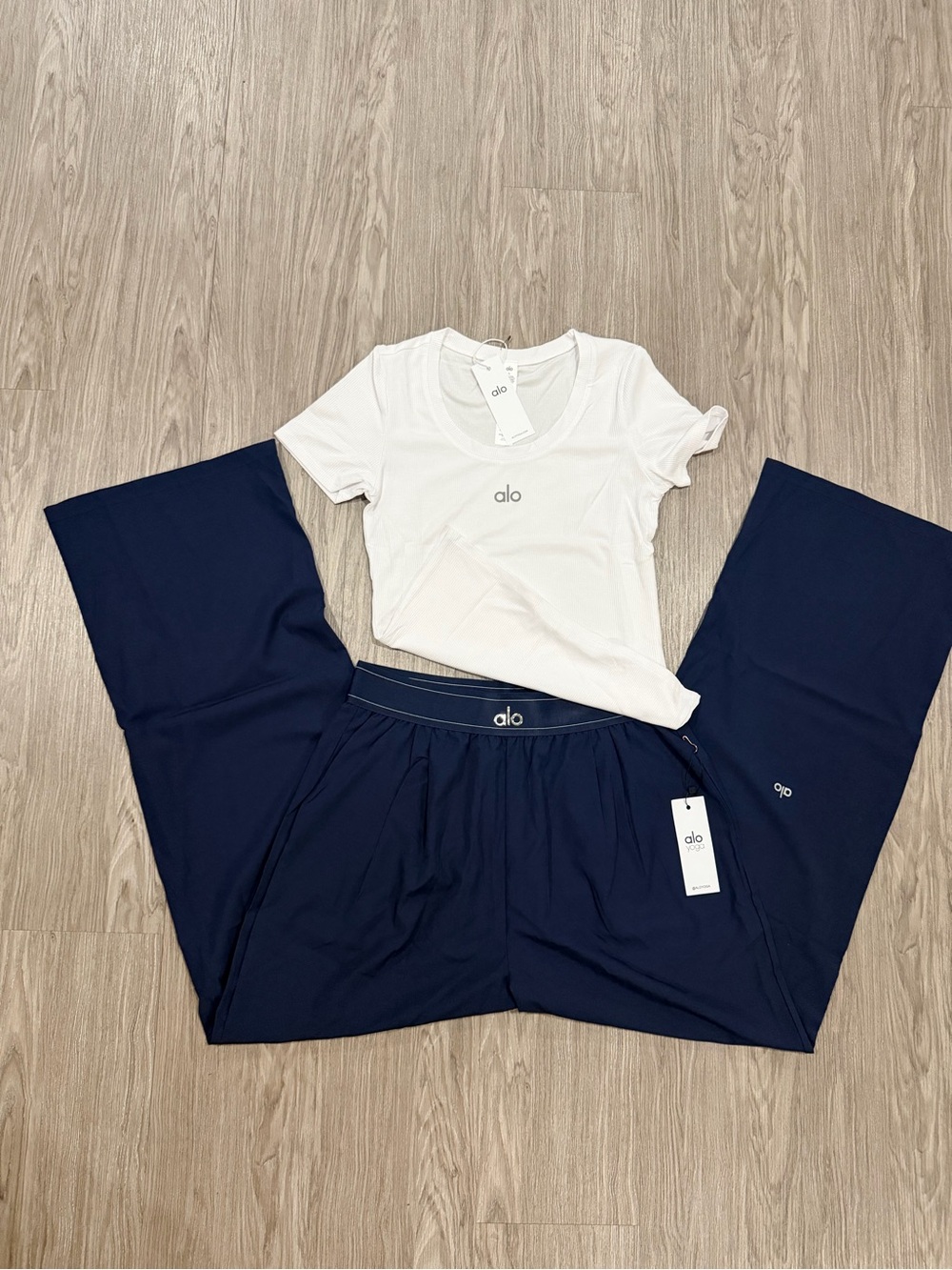 ALO Yoga White Scoop Neck Tee with Navy Lounge Pants Set
